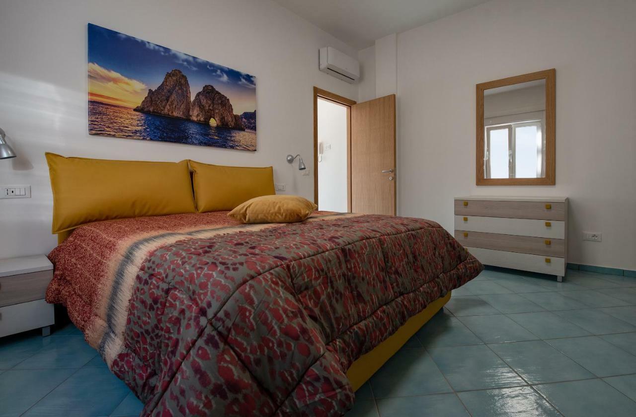 Casa Italia Apartment มัสซาลูเบรนเซ ภายนอก รูปภาพ